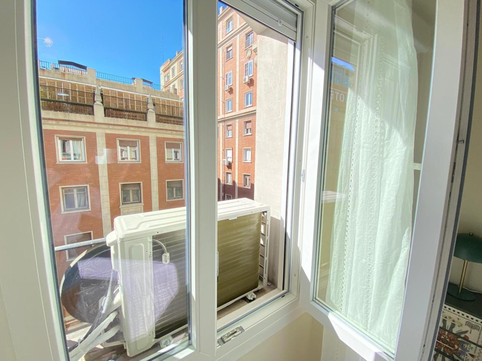 Estudios Gran Via Madryt Zewnętrze zdjęcie