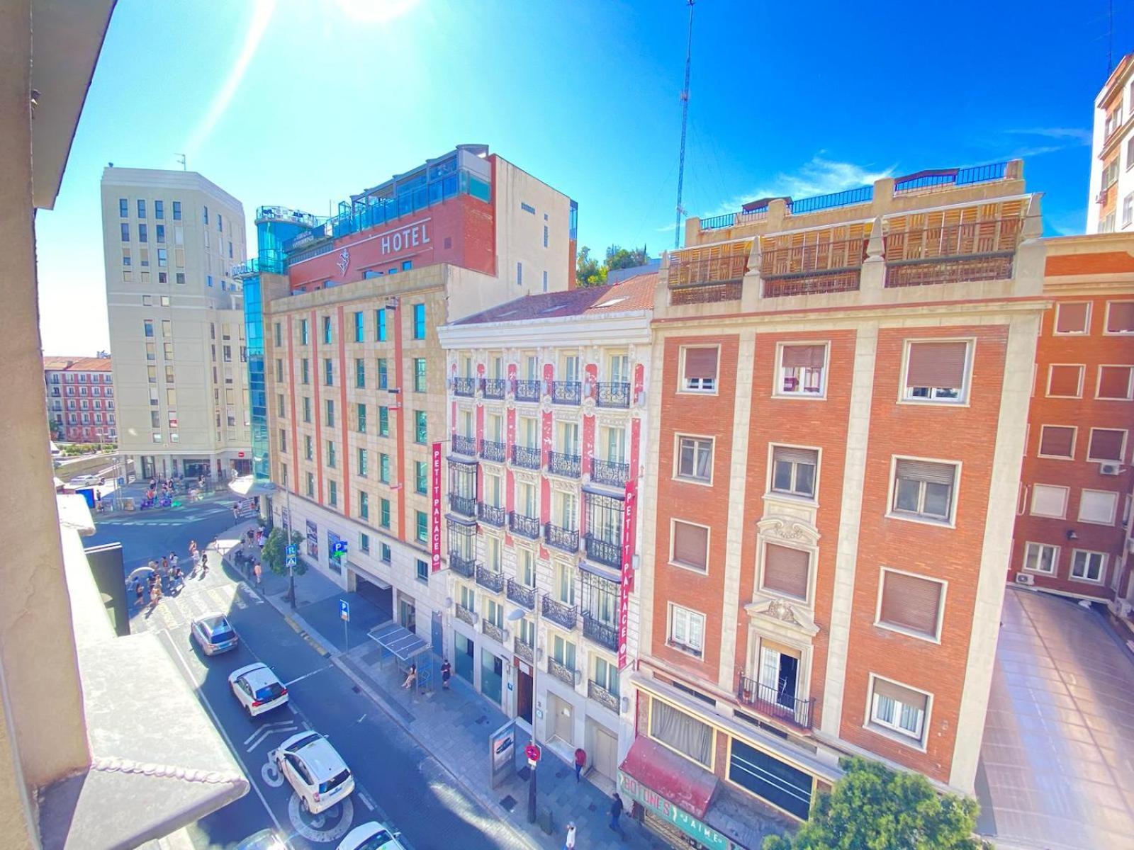 Estudios Gran Via Madryt Zewnętrze zdjęcie